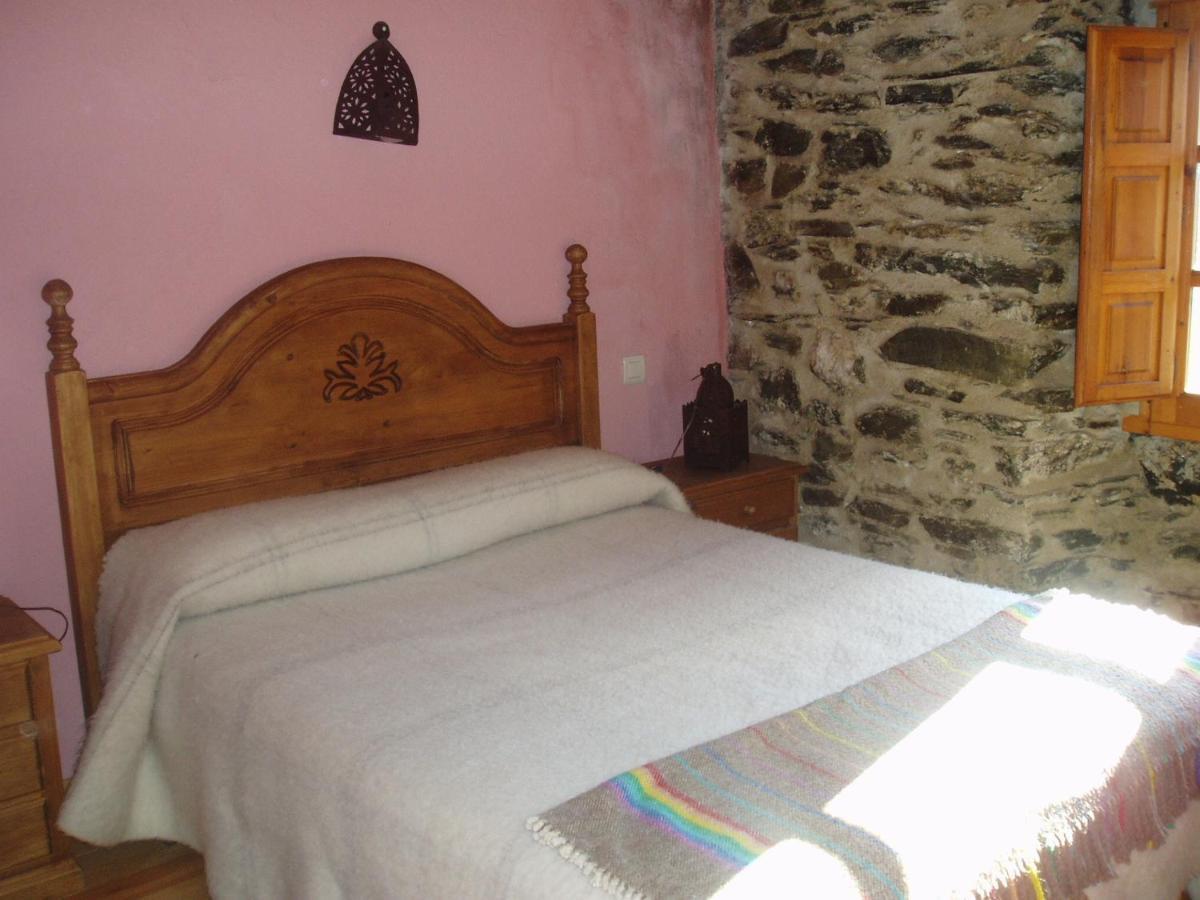Hotel Rural El Urogallo Murias de Paredes Esterno foto