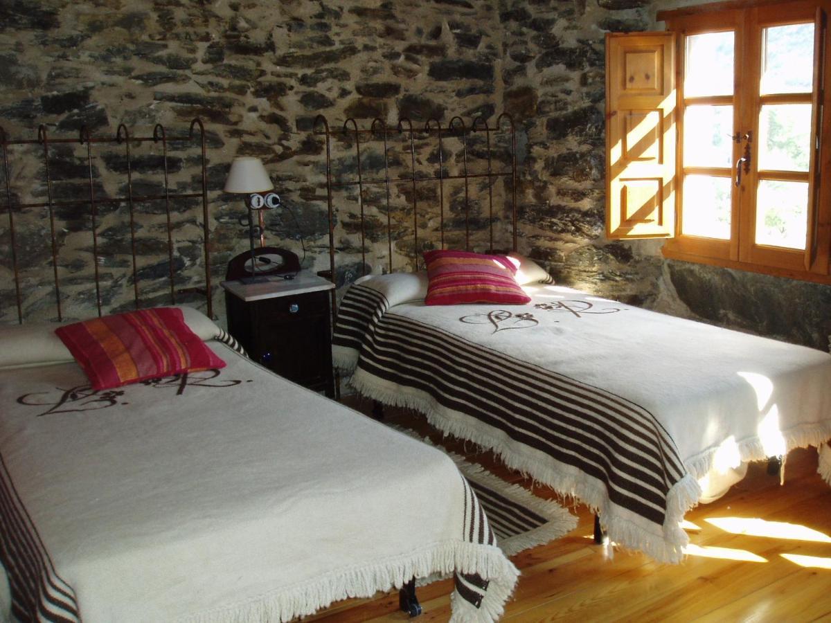 Hotel Rural El Urogallo Murias de Paredes Camera foto