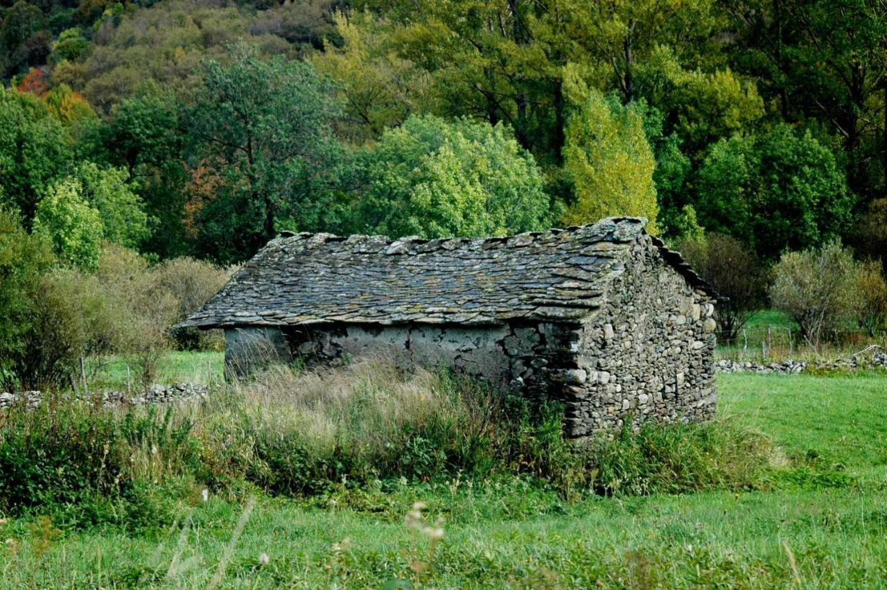 Hotel Rural El Urogallo Murias de Paredes Esterno foto