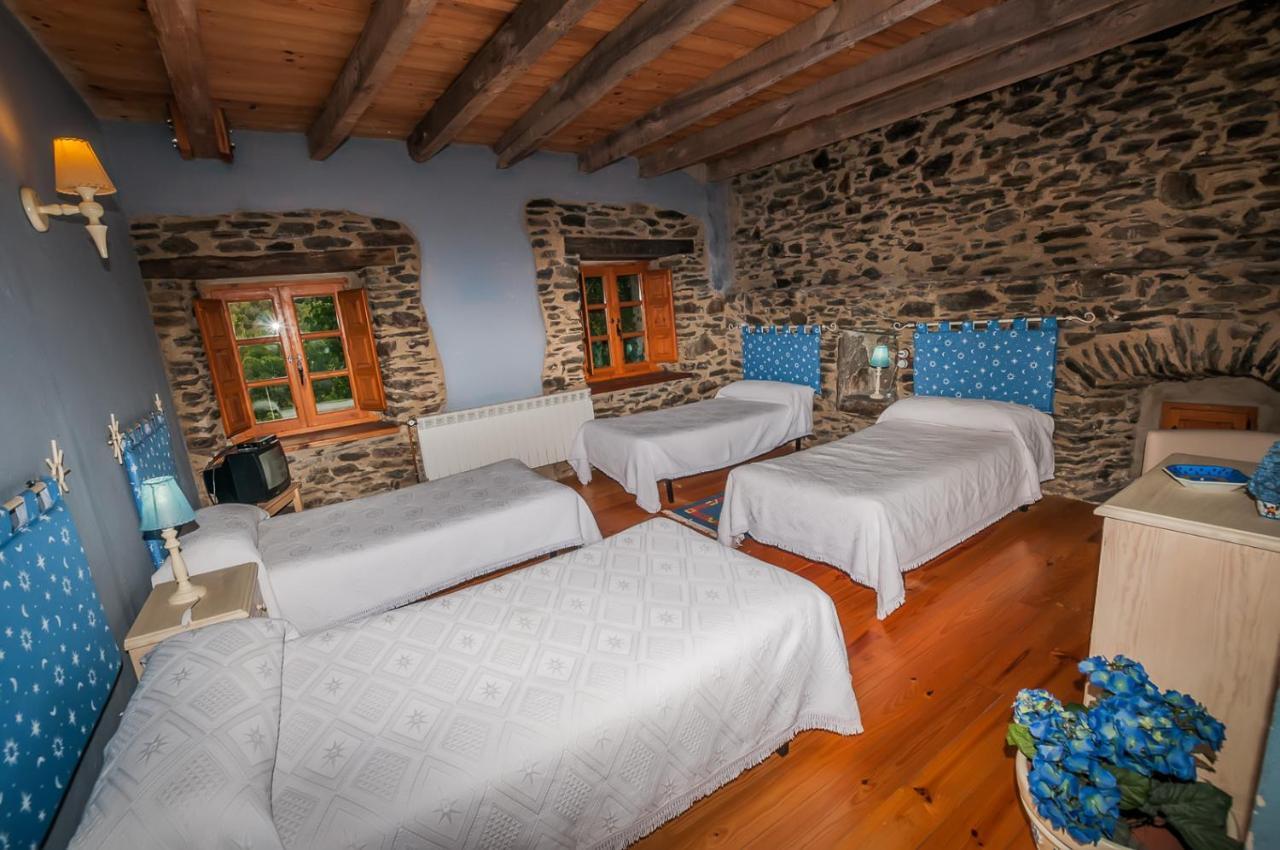 Hotel Rural El Urogallo Murias de Paredes Esterno foto
